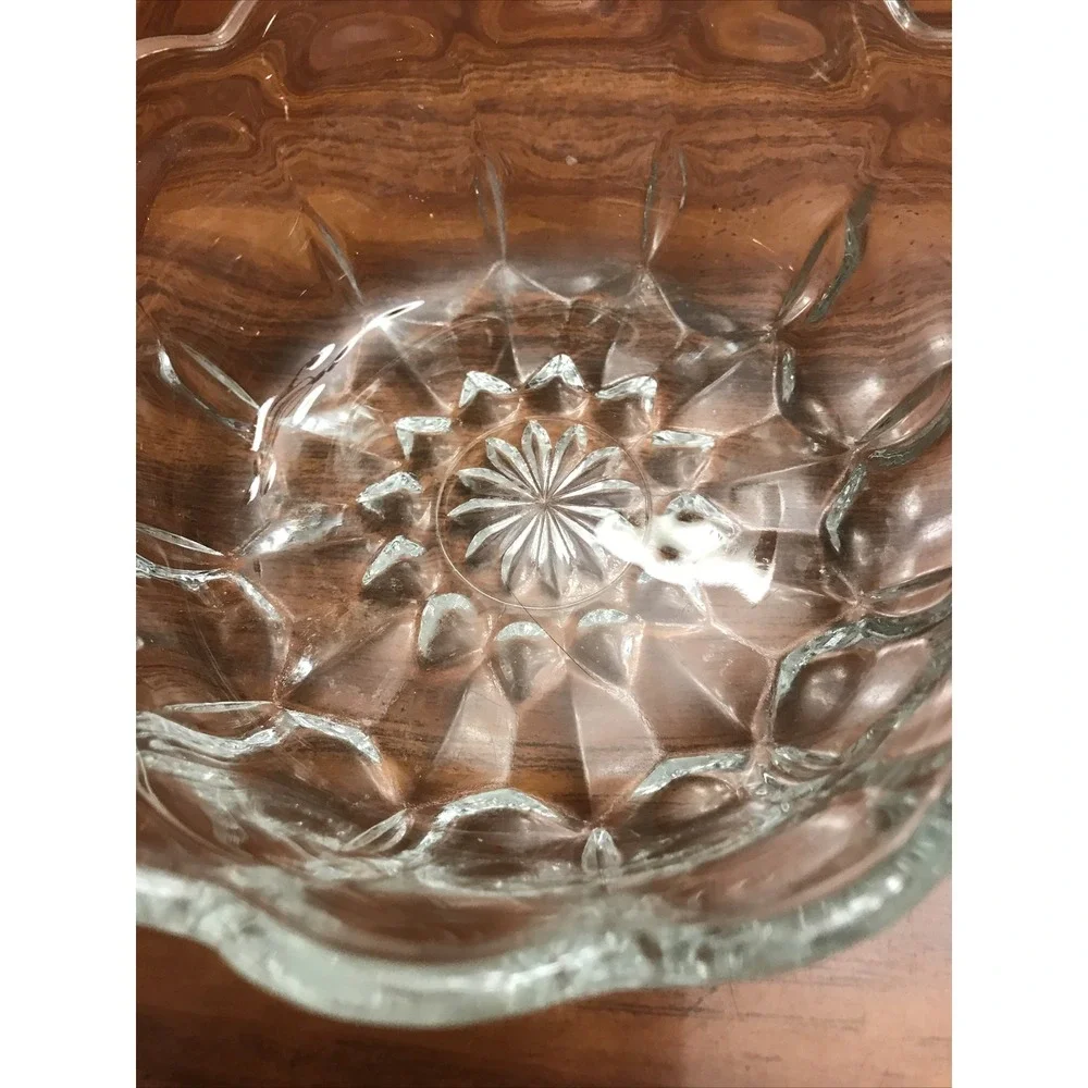 Vintage Clear‎ glass paneled nappy bowl 6 in star